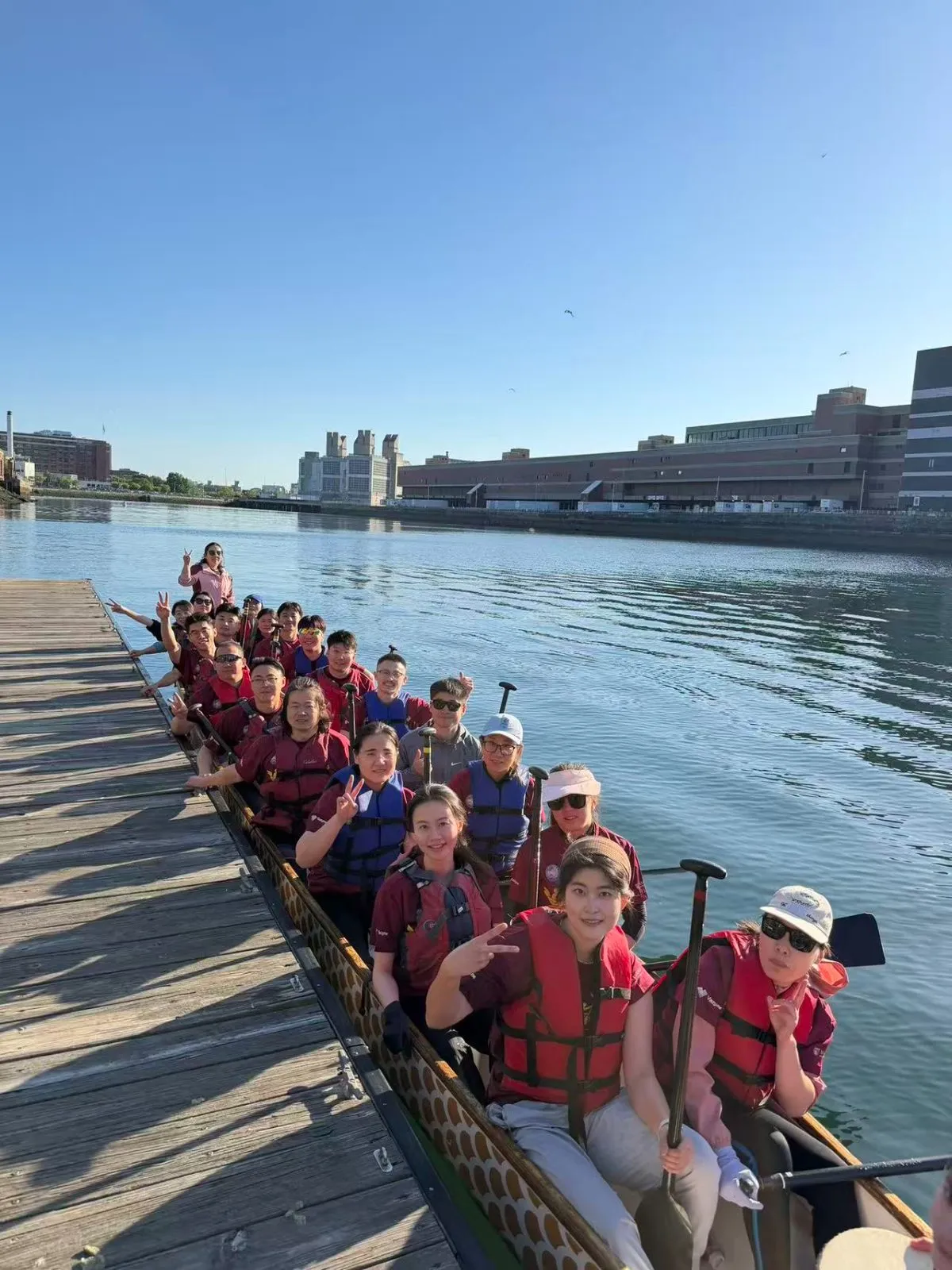 NY Teochew Youth Cheers On the HMS-CSSA Dragon Boat Team in Boston — 3